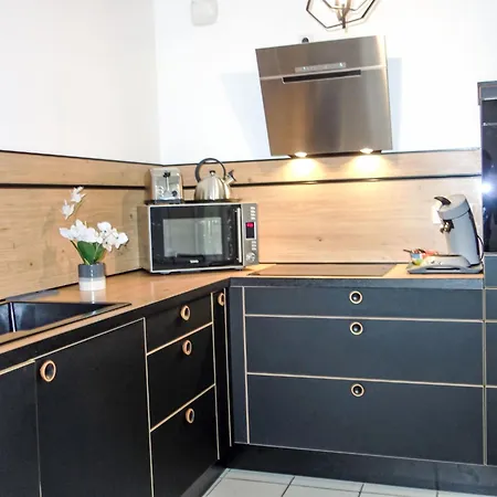 Les Pierres De Jade By Interhome *